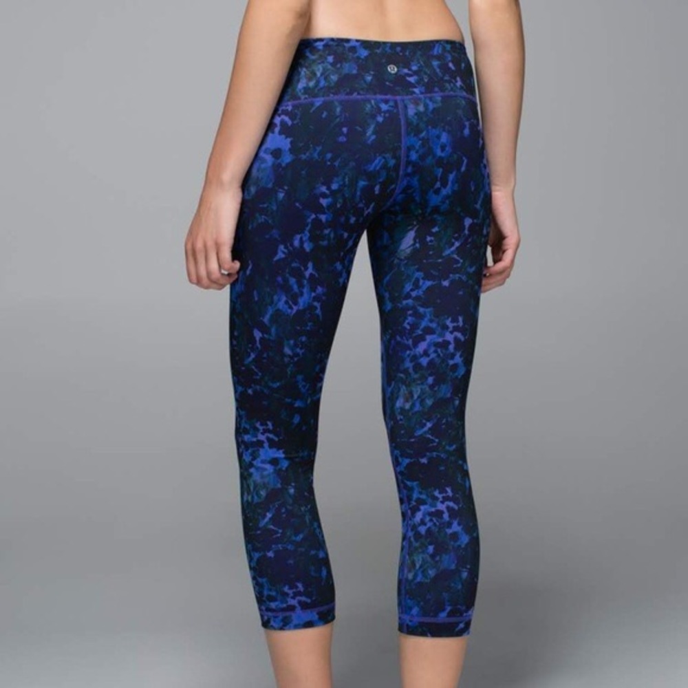 Lululemon Wunder Under Crop Floral Iris Flower - Picture 1 of 8